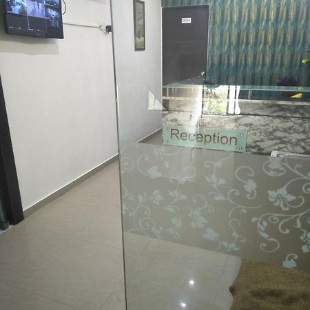 Hotel Ambience Sarkhej Dış mekan fotoğraf